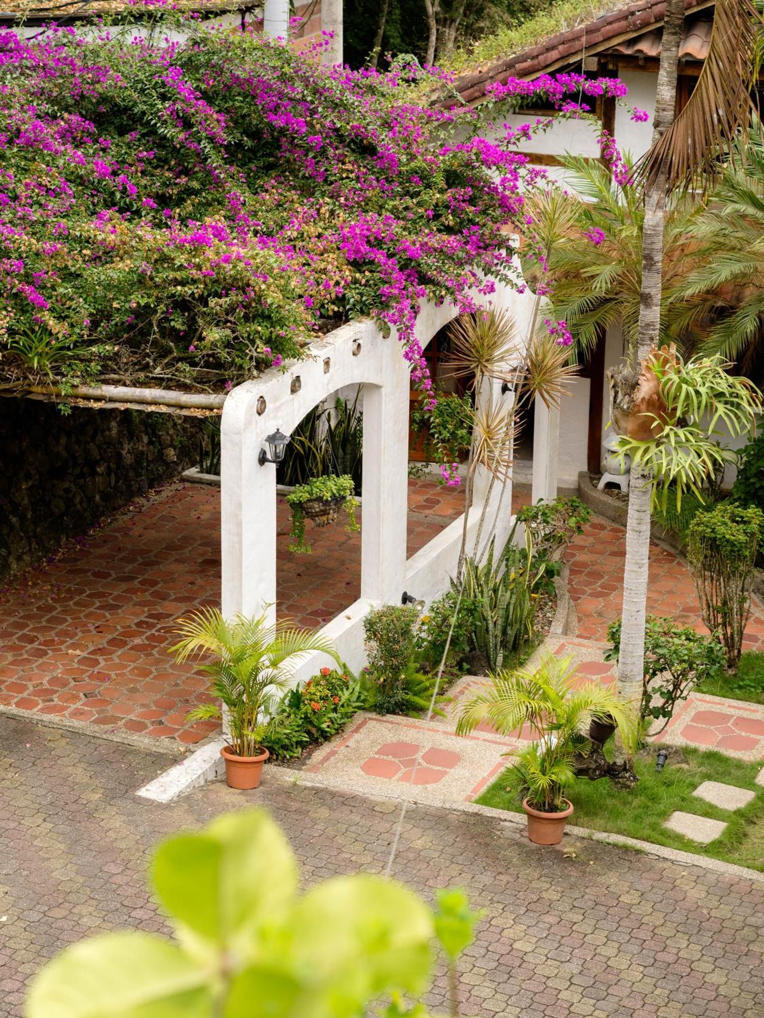 Casa Olonche Hotel Buitenkant foto